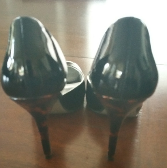 Jessica Simpson pumps - Picture 2 of 2