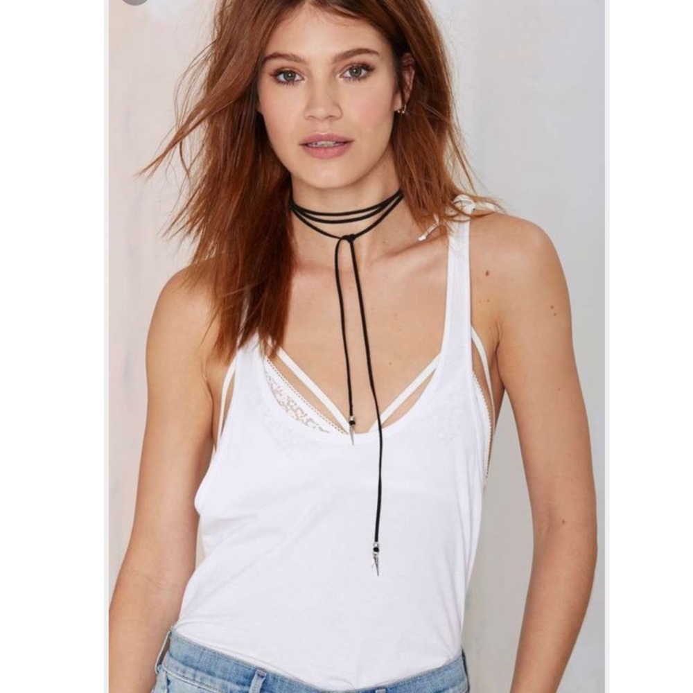 Vanessa money wrap choker
