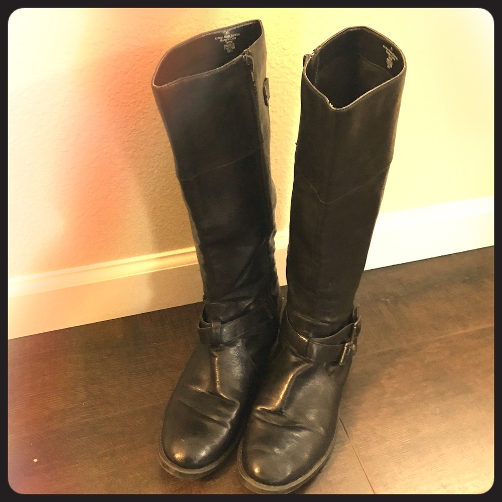 Dark brown boots