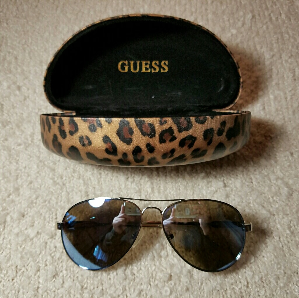 Women's Guess sunglasses