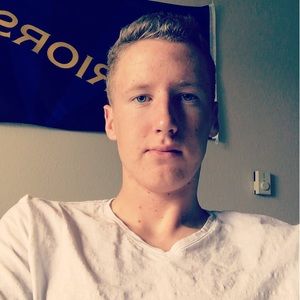 Meet your Posher, Kaj