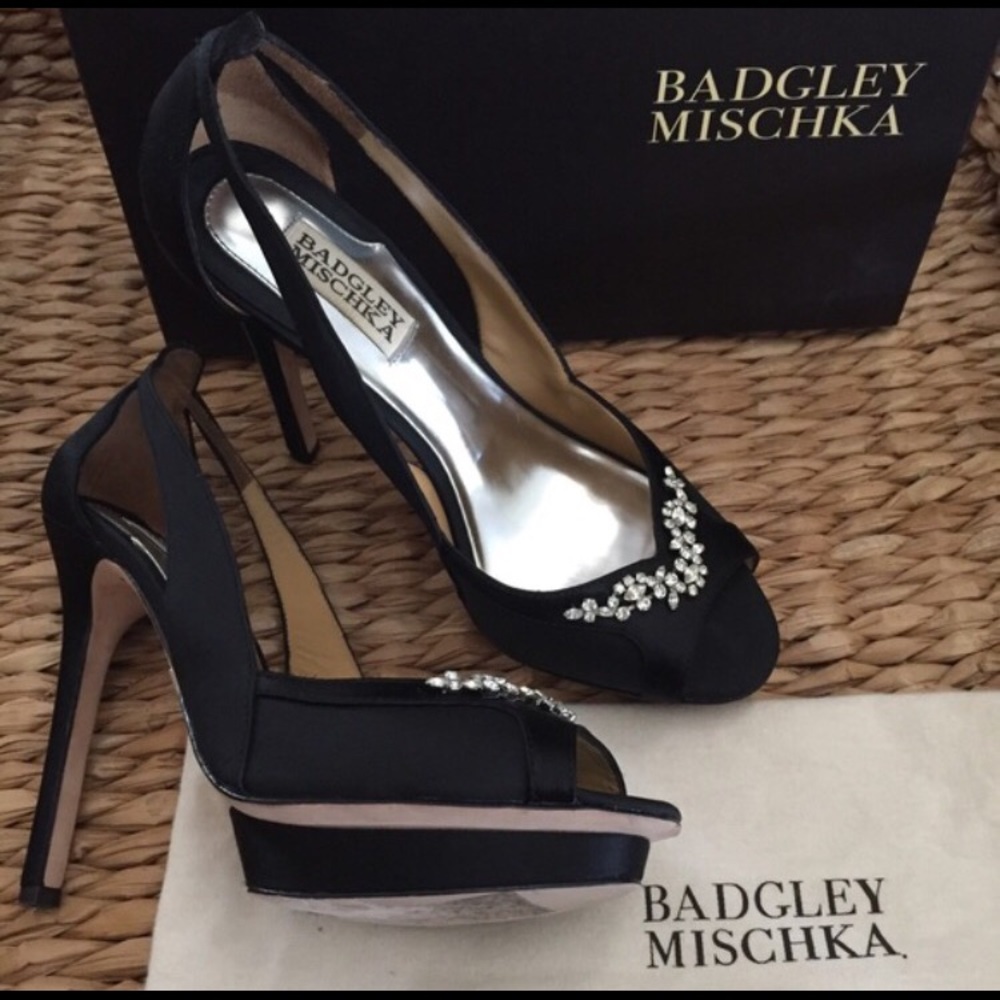 Badgley Mischka black heels