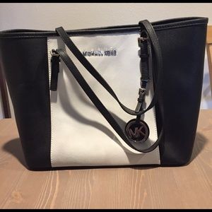 Michael Kors Shoulder Bag