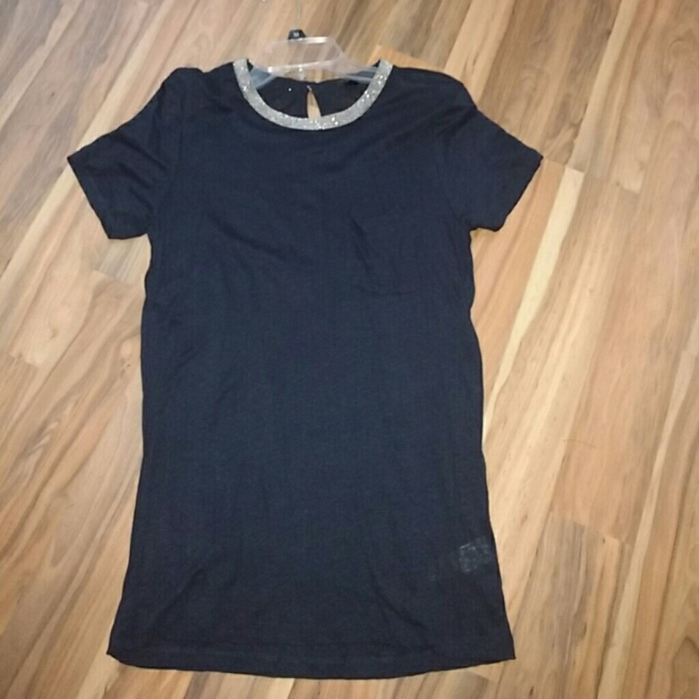 J. Crew linen pocket tee with bling collar! M