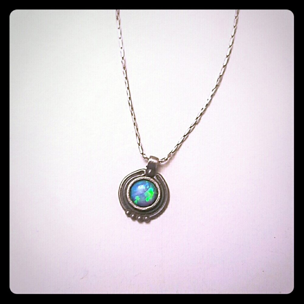 Blue/Green Pendant w/silver chain