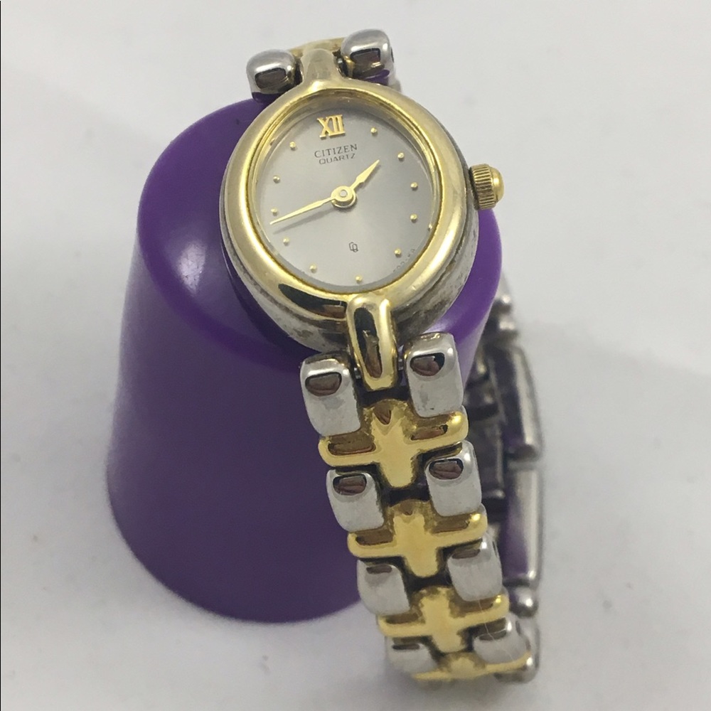 Women pre-owned Citizen watch