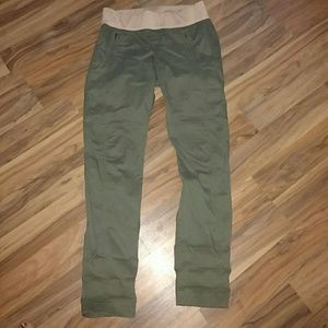 Gap maternity khakis green skinny 10