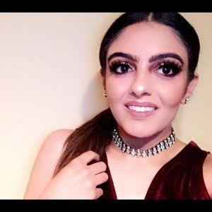 Meet your Posher, Aldana