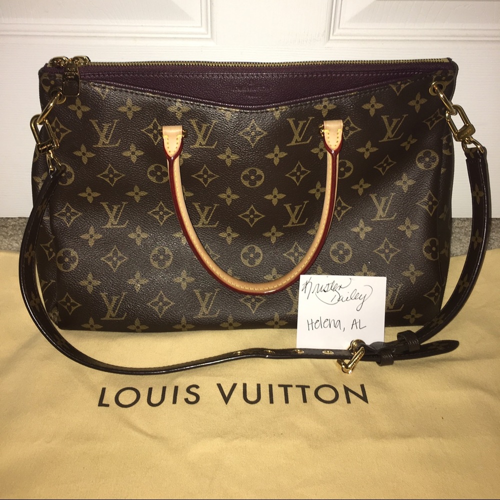 *SOLD!* Louis Vuitton Pallas in Quetsche