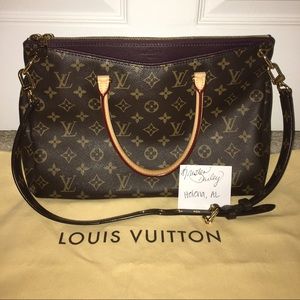 *SOLD!* Louis Vuitton Pallas in Quetsche