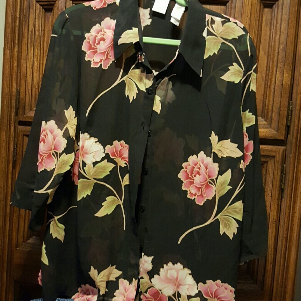 Emma James Button-Down Floral Blouse