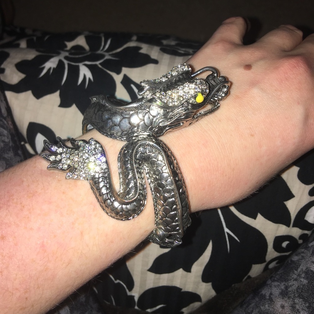 Dragon Clamp closure Bracelet
