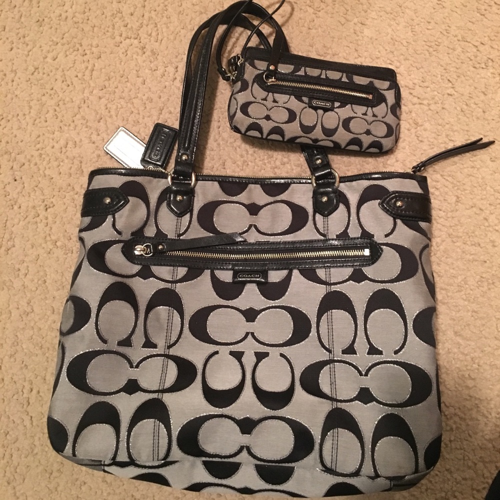 Coach purse and wallet set