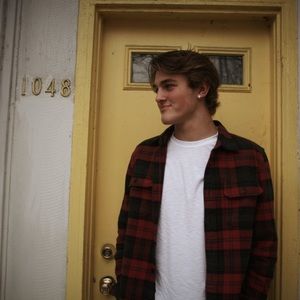 Meet your Posher, Jackson