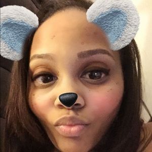 Meet your Posher, Brittney