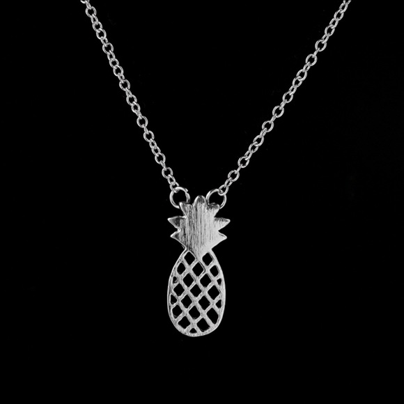 Dainty Pineapple Necklace - Picture 3 of 3