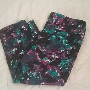 Capri work out pants