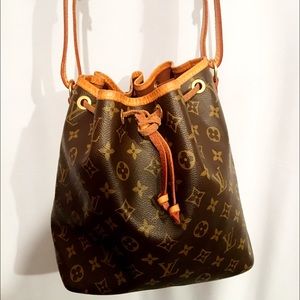 LOUIS VUITTON vintage Petit Noe monogram handbag