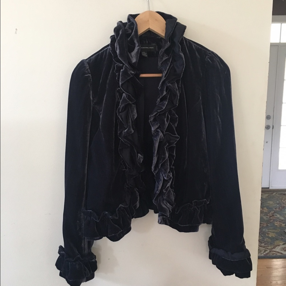 Navy INC Blazer- Ruffled collar and sleeves