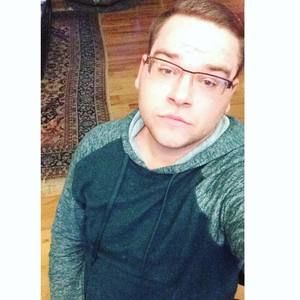 Meet your Posher, Dustin