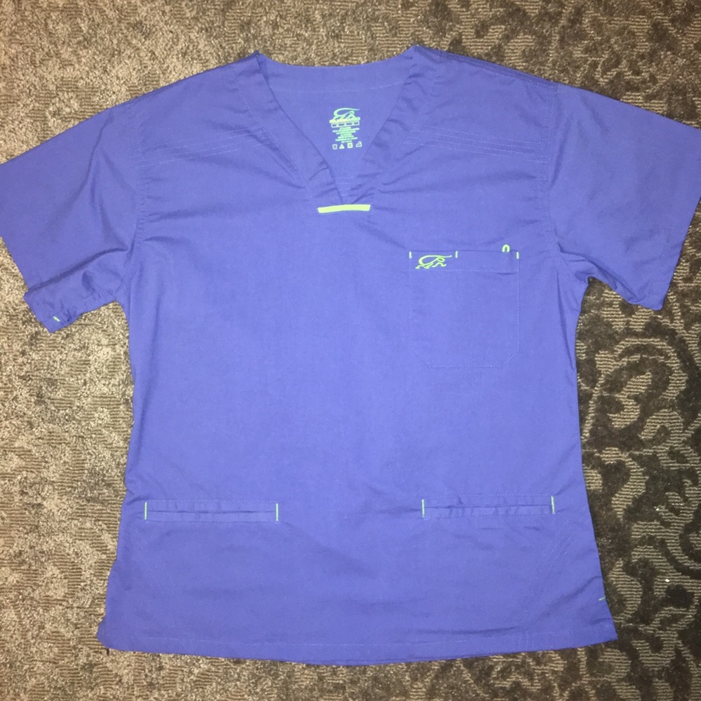 Iguana Med scrub top