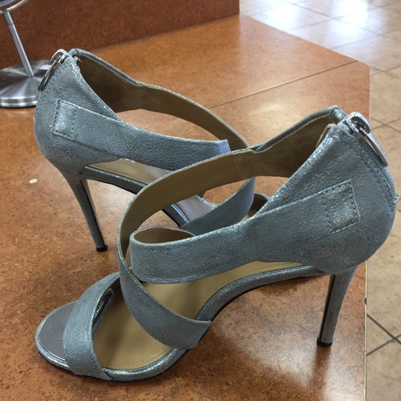 Coach Shoes - Coach 4 inch pump with back zipper.