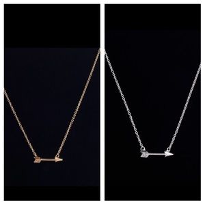 Horizontal Arrow Necklac