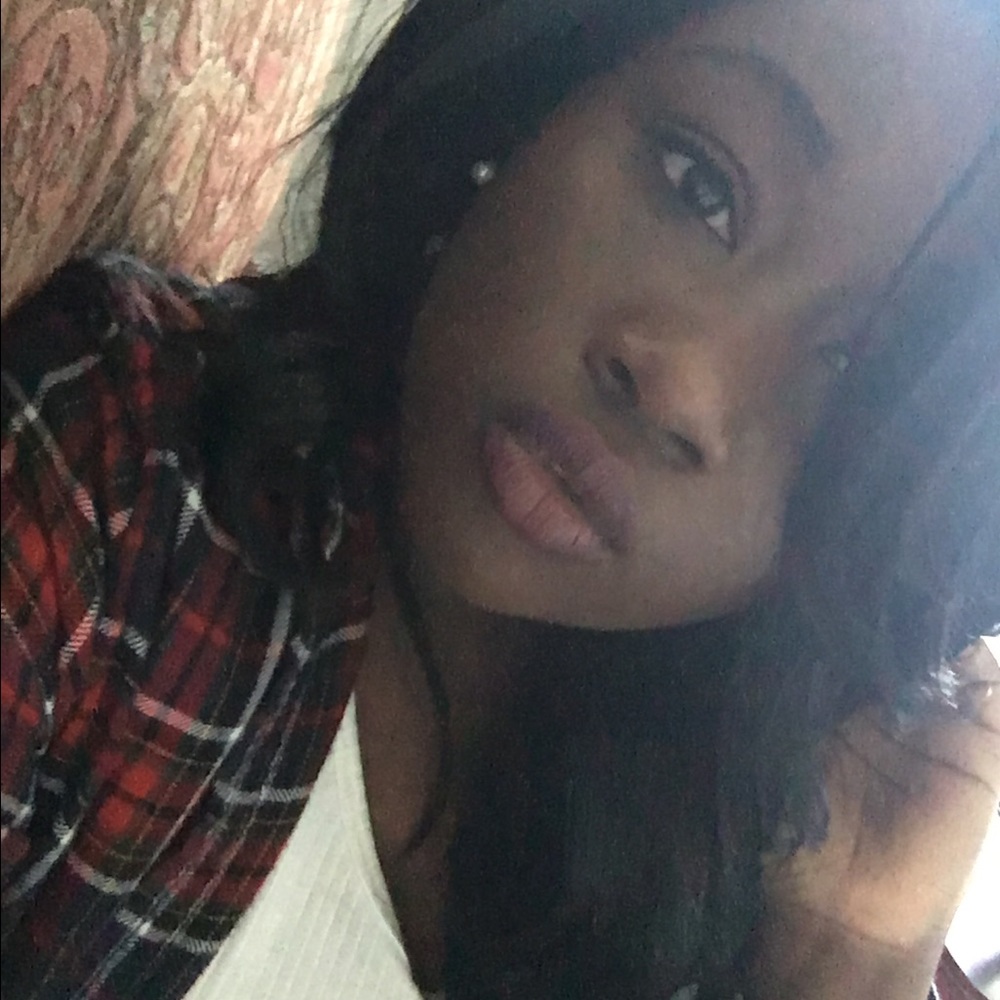 Meet your Posher, Brittany