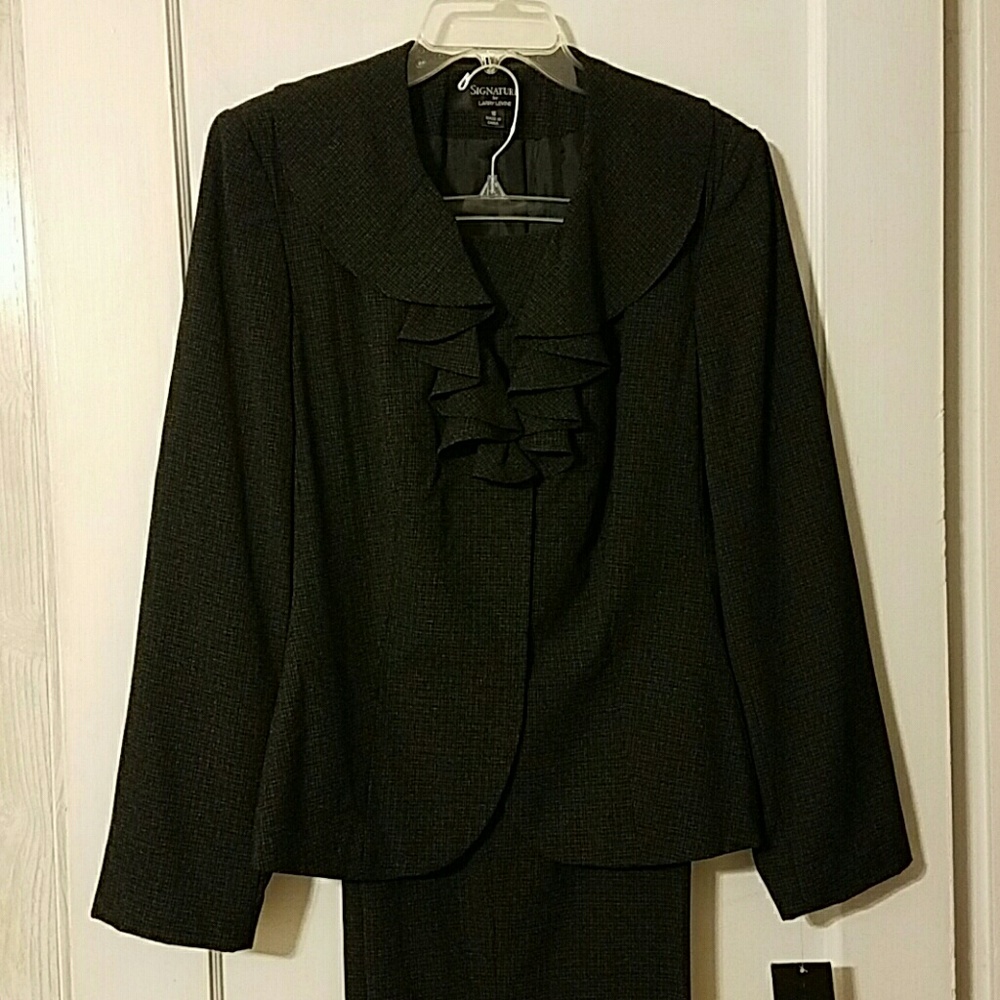 New with tags 2 piece black and white pantsuit!