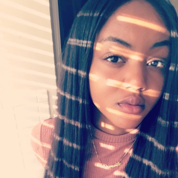Meet your Posher, Ananda - Picture 1 of 1