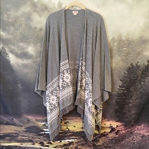 Gray cotton poncho/ shrug