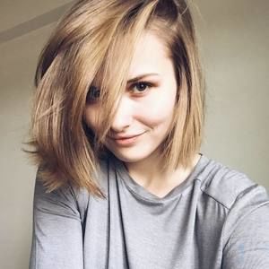 Meet your Posher, Danica