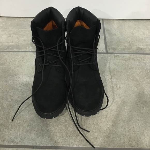 Timberland WOMEN'S 6-INCH PREMIUM WATERPROOF BOOTS - Picture 2 of 5