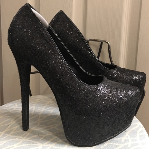 Liliana shoes- LAST CHANCE - Picture 3 of 3