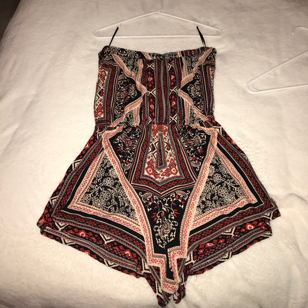 Strapless romper- beachy & comfortable