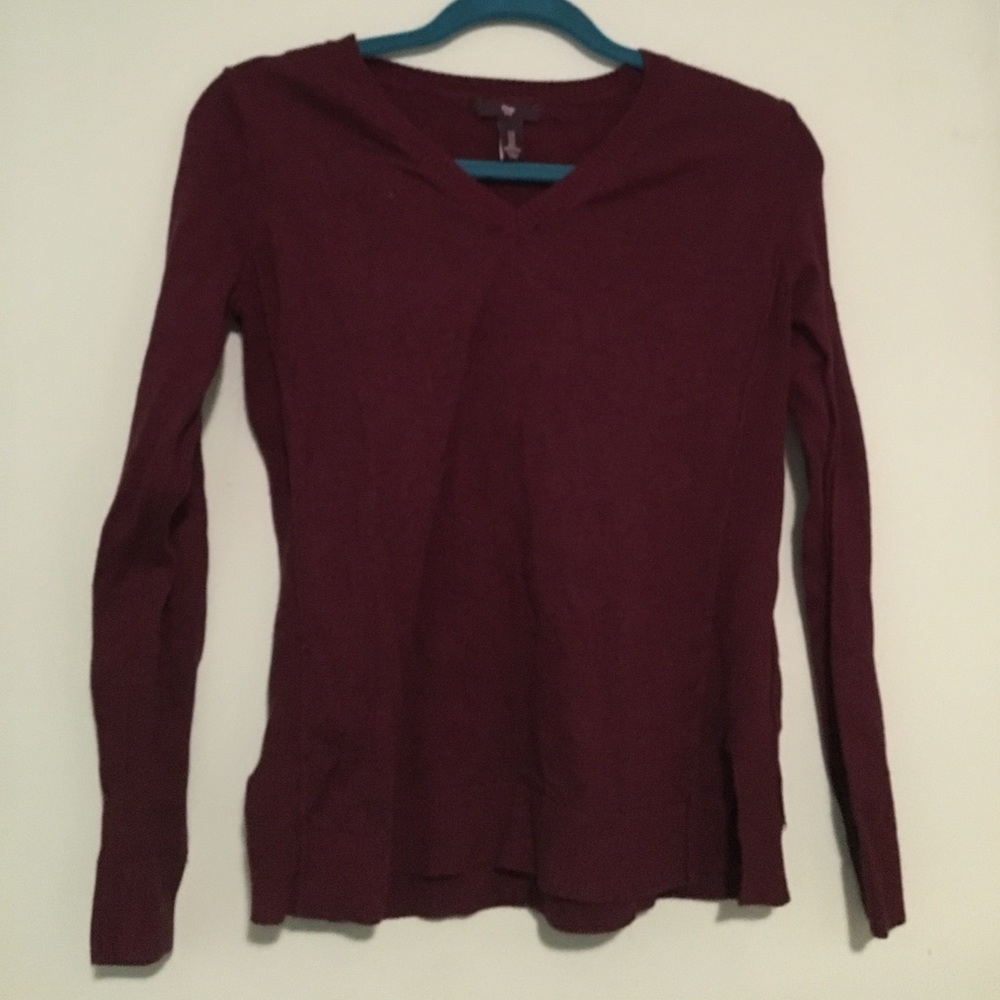 Maroon sweater