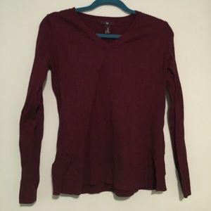 Maroon sweater