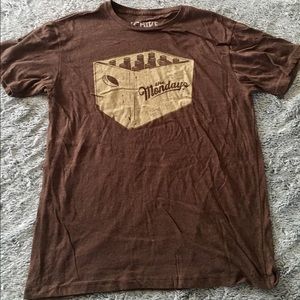 Chive tee (Case of the Mondays)