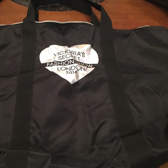 Victoria Secret Bag - Picture 2 of 2