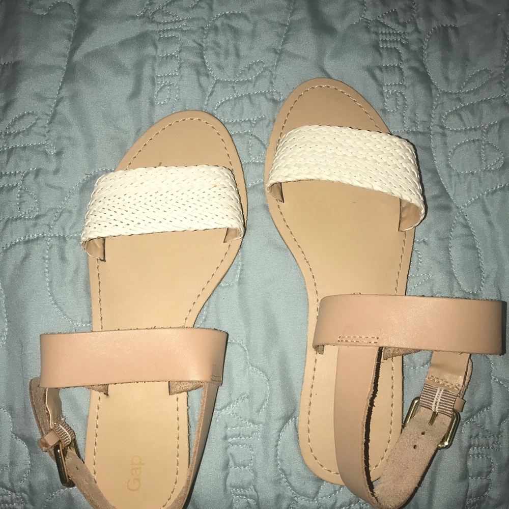 GAP sandals