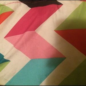 Meet your Posher, Takia