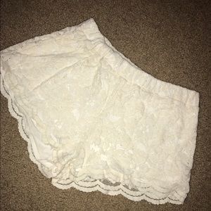 💥SALE💥Brandy Melville Lace Shorts