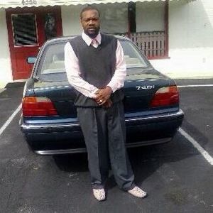 Meet your Posher, Derrick