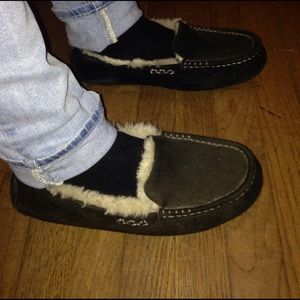 UGG Australia moccasins in dark grey green sz. 8