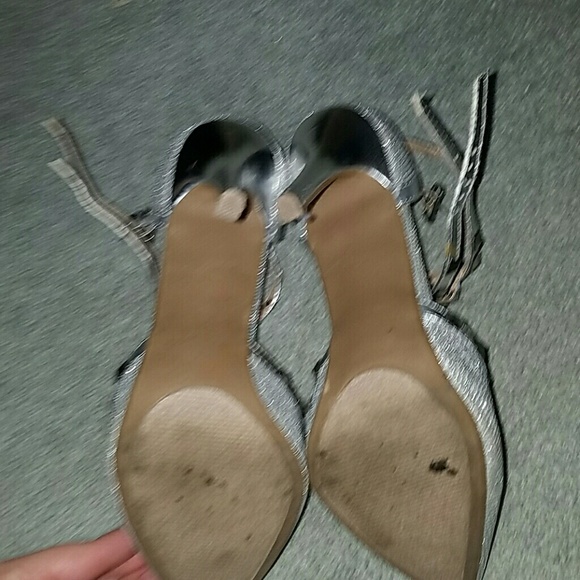 Sold - Picture 3 of 6