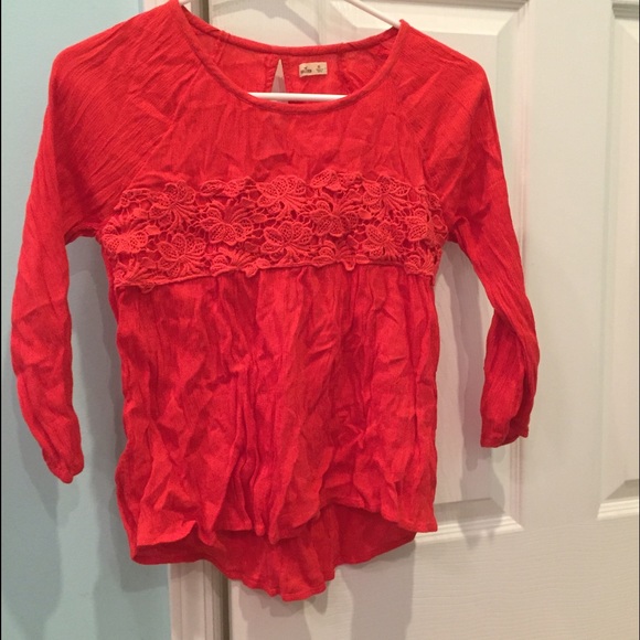 Hollister red lace detail blouse - Picture 2 of 3