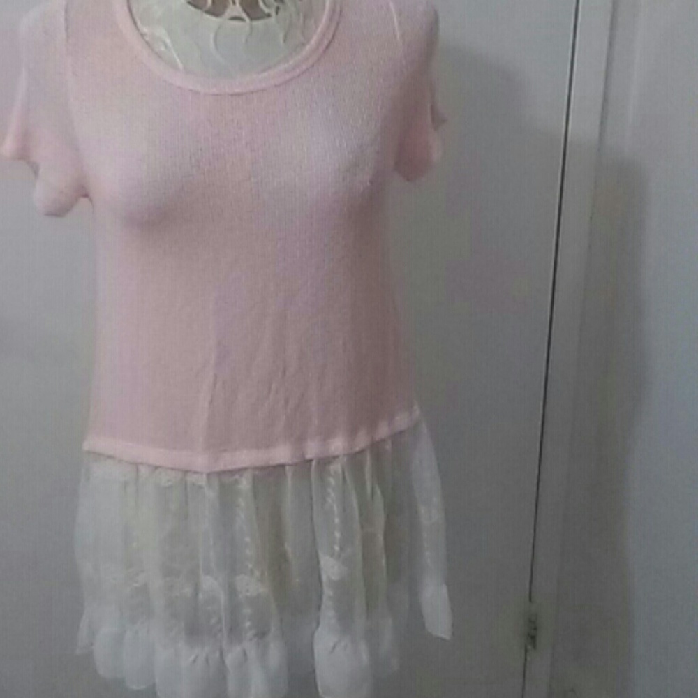 Beautiful cotton candy pink top with lace