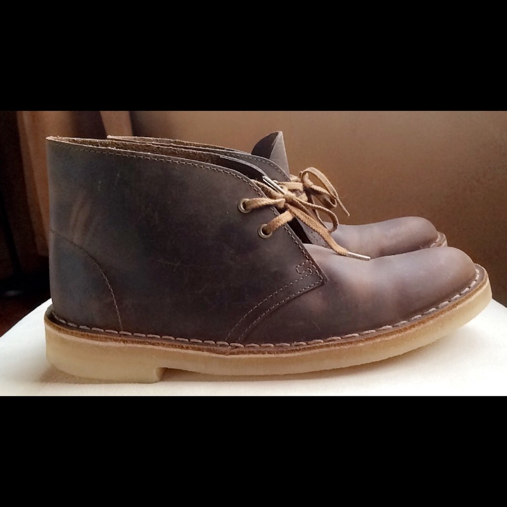 ⚡️⚡️ FLASH SALE ⚡️⚡️ Clarks Desert Boot Size 8