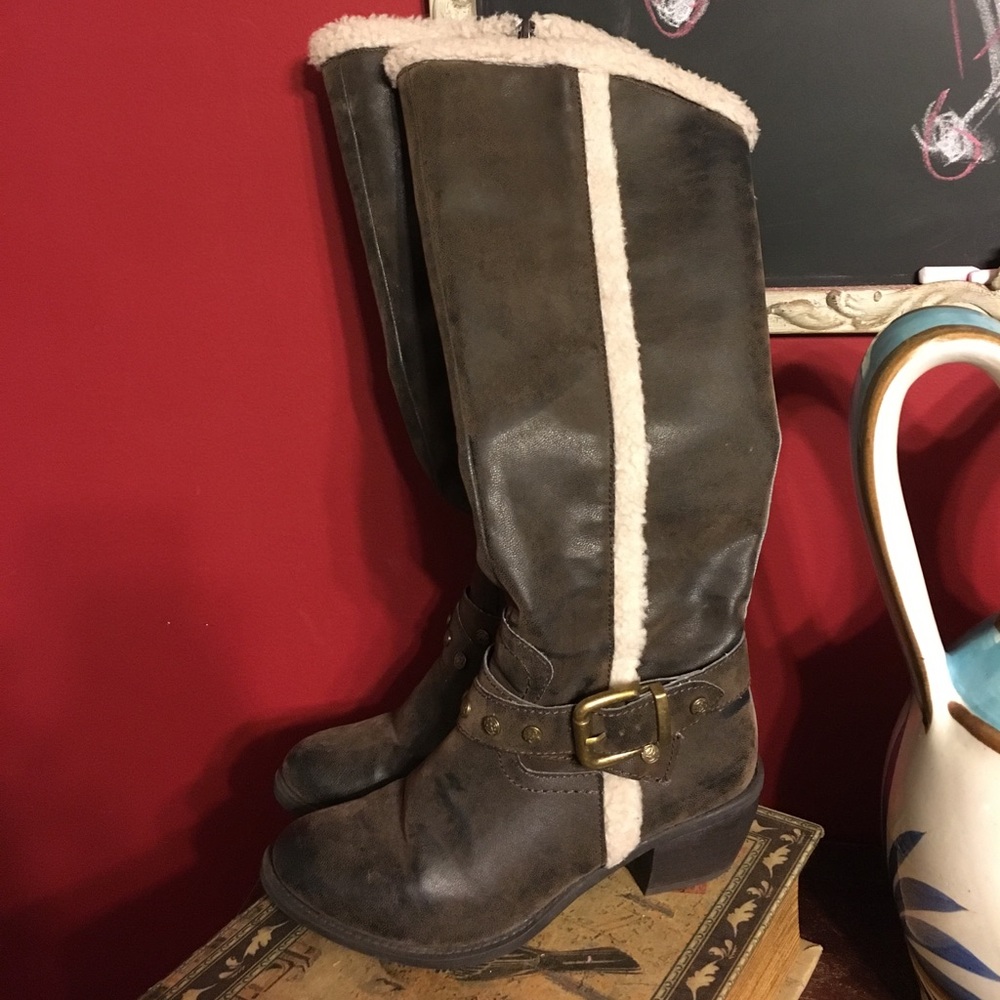 Nicole factory design worn style saddle boots 5.5