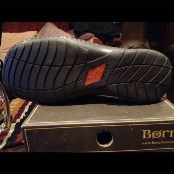Brand new slip on Borns - Picture 4 of 4